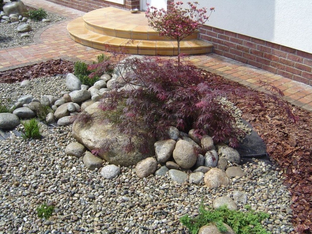 Альпийская горка в дачном варианте исполнения Альпийская горка в дачном варианте исполнения