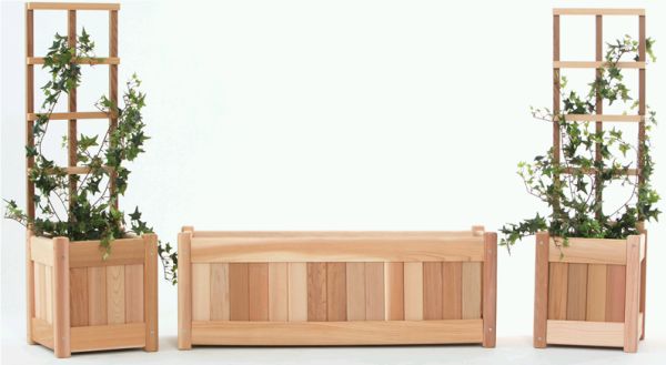 Переносной цветник, клумба с трельяжными решетками для вьющихся растений (шпалерой). Набор из нескольких элементов, можно купить в магазине